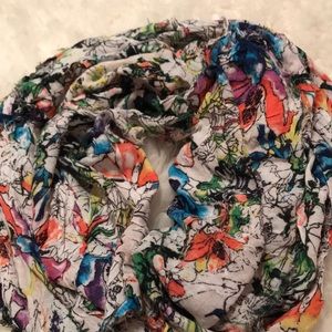 Beautiful EXPRESS Scarf 🧣